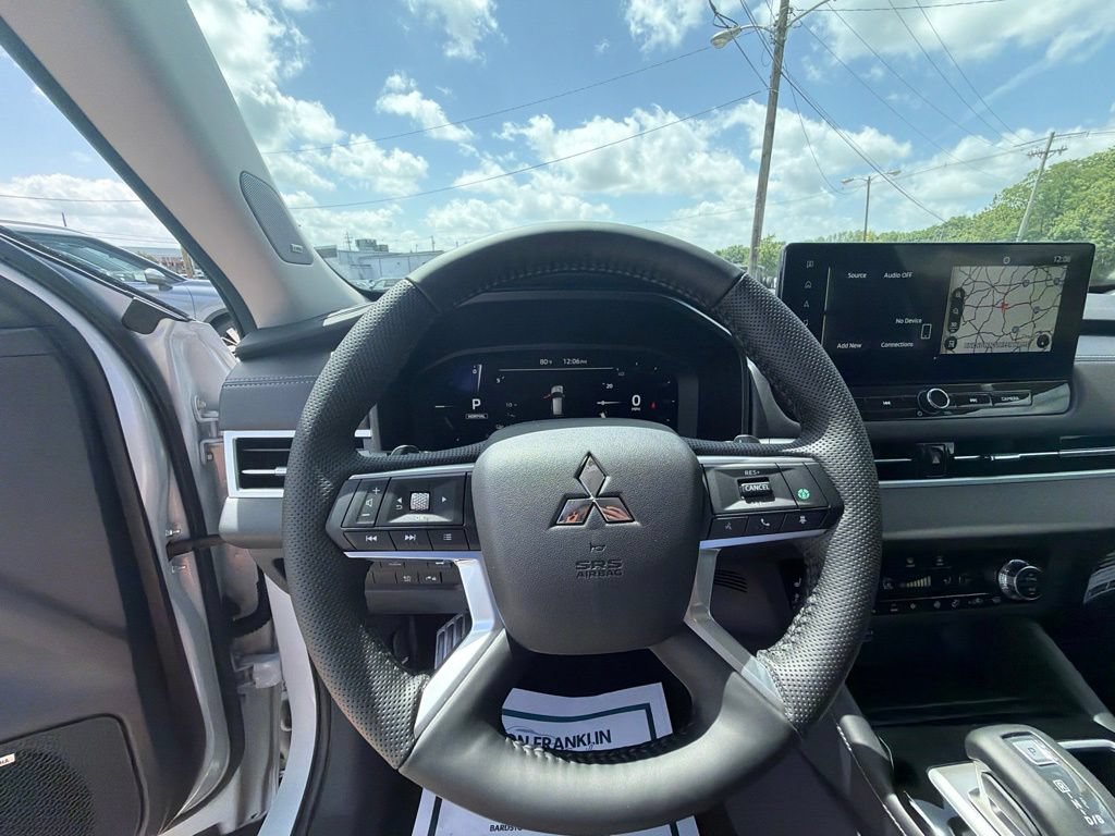 New 2026 Mitsubishi Outlander SEL AWD/4WD image 11