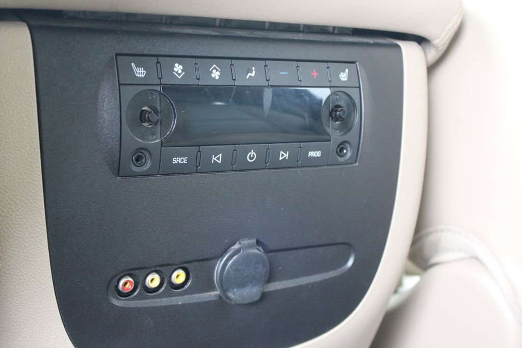 Used 2013 GMC Yukon Denali AWD/4WD image 26