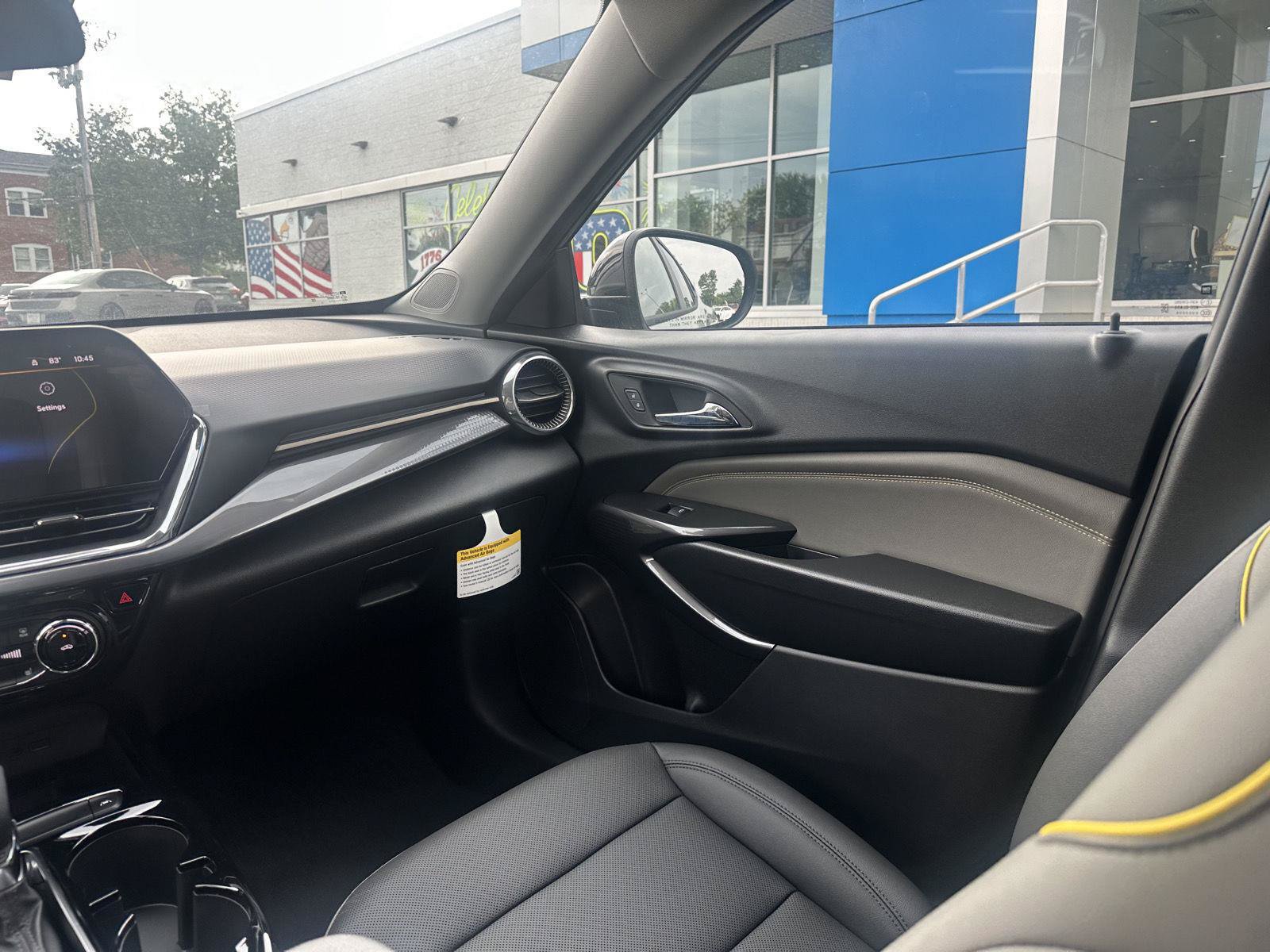 New 2026 Chevrolet Trax ACTIV w/ Sunroof Package FWD image 16