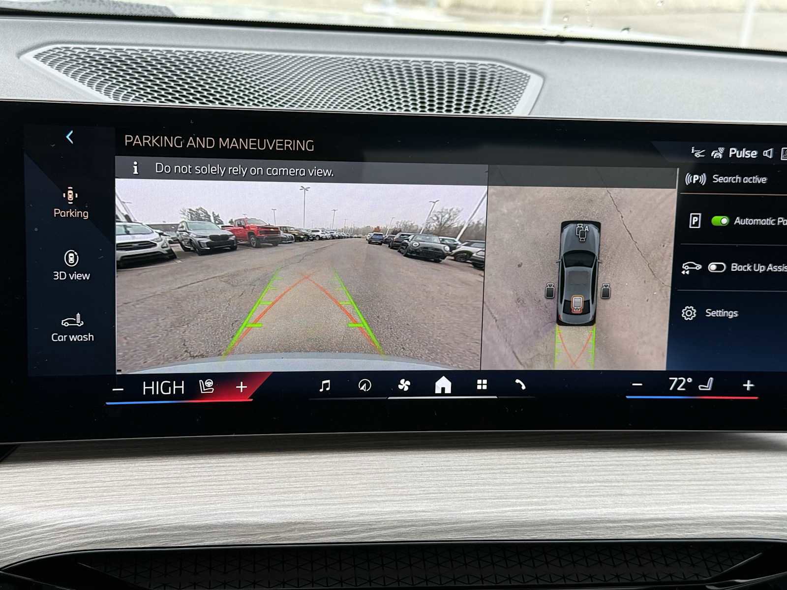 New 2026 BMW 330i xDrive xDrive w/ M Sport Package image 38