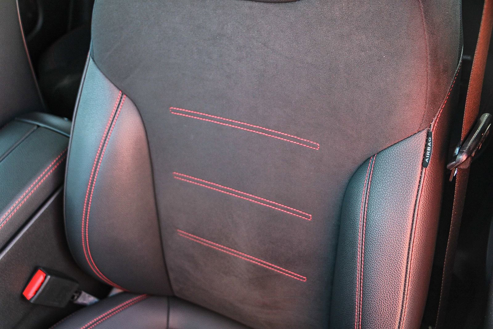 Certified 2025 Mercedes-Benz GLA 250 4MATIC image 24