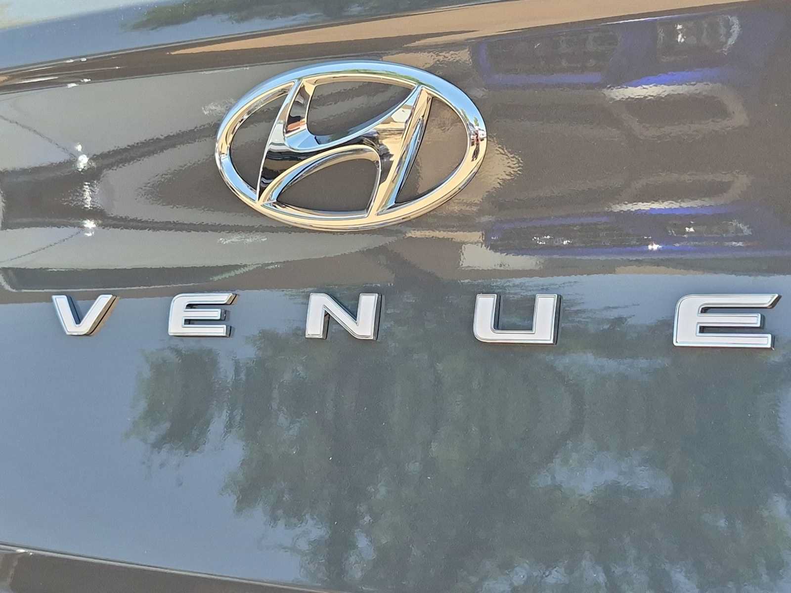 New 2026 Hyundai Venue SEL FWD image 12