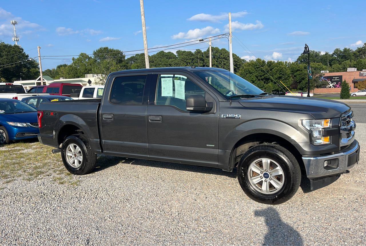Used 2017 Ford F150 XLT w/ Equipment Group 301A Mid AWD/4WD image 5