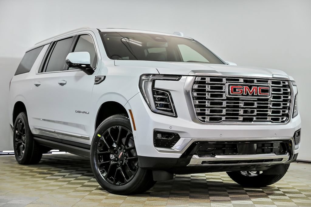 New 2026 GMC Yukon XL Denali w/ Sun & Power Step Package