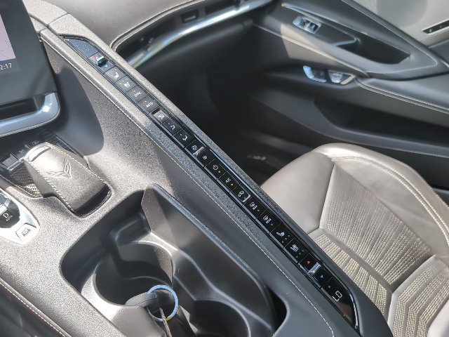Used 2020 Chevrolet Corvette Stingray Preferred Cpe w/ 2LT Preferred Equipment Group RWD image 25