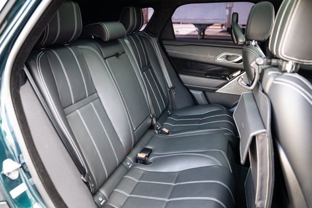 Used 2021 Land Rover Range Rover Velar R-Dynamic S image 41