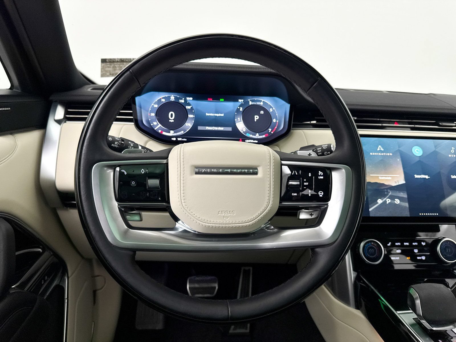 Used 2023 Land Rover Range Rover SE AWD/4WD image 5