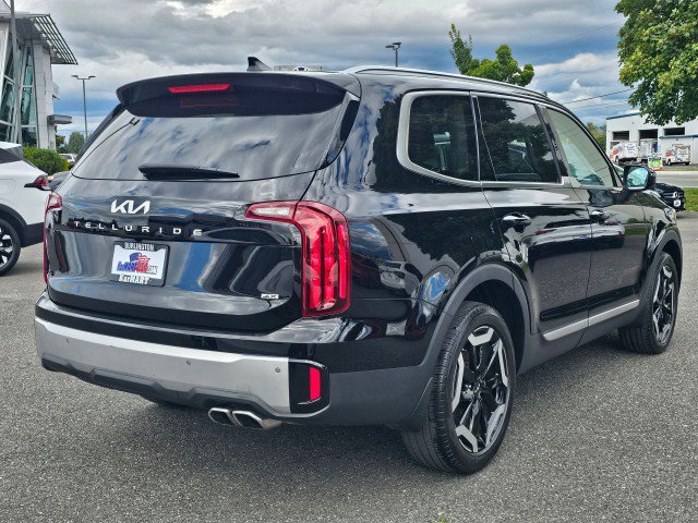 Used 2023 Kia Telluride S w/ S Sunroof Package AWD/4WD image 3