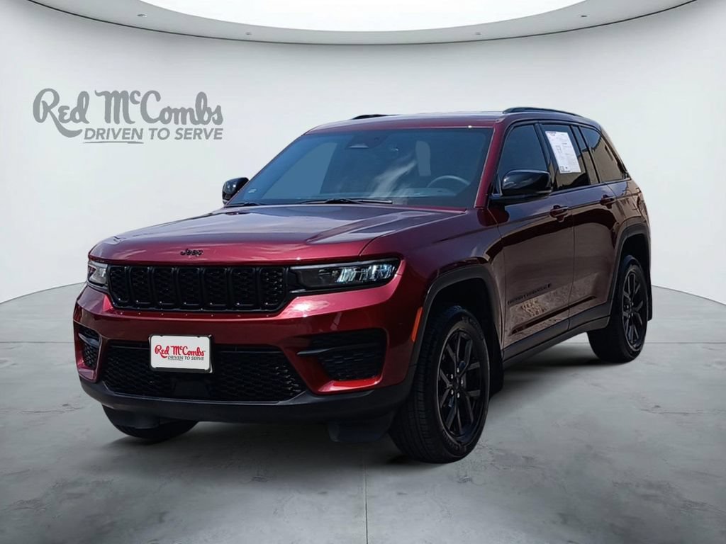 Used 2025 Jeep Grand Cherokee Altitude