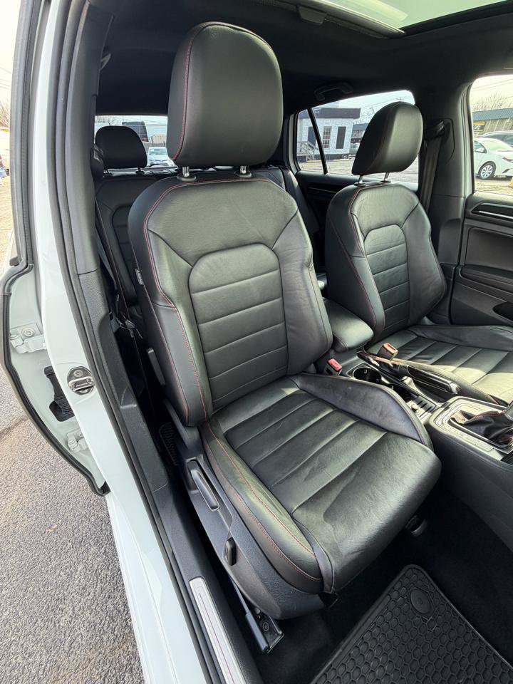 Used 2016 Volkswagen GTI SE w/ Lighting Package (SEL) FWD image 20