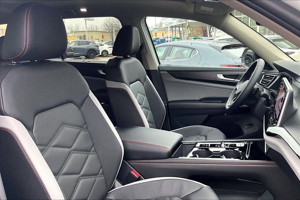New 2026 Volkswagen Atlas Peak Edition image 6