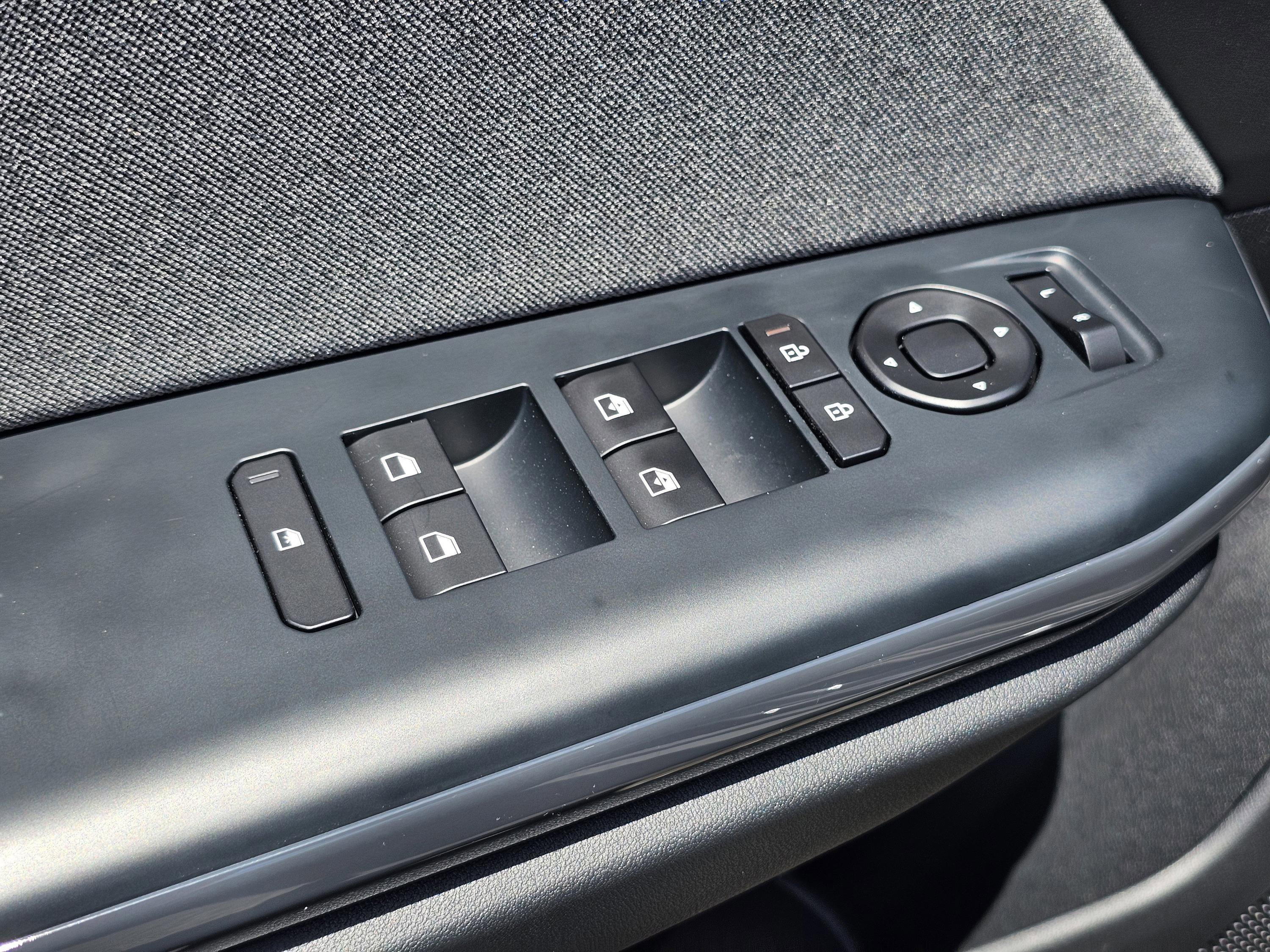 Used 2025 Kia K4 EX image 14