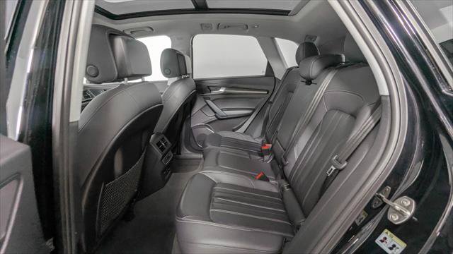 Used 2021 Audi Q5 2.0T Premium w/ Convenience Package AWD/4WD image 18