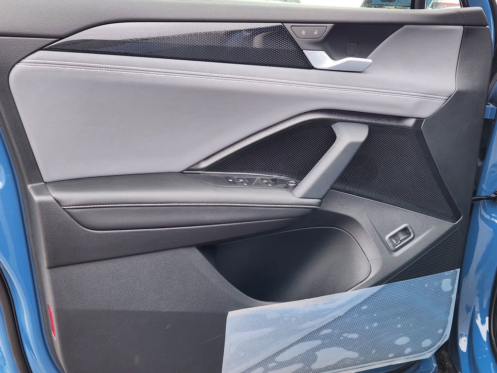 New 2026 Volkswagen Tiguan SE AWD/4WD image 7