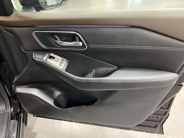 Certified 2023 Nissan Rogue Platinum w/ Platinum Premium Package AWD/4WD image 19