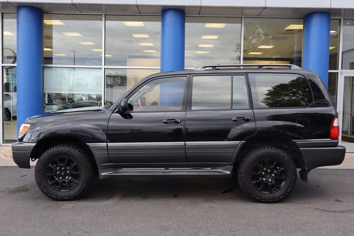 Used 2002 Lexus LX 470 4WD image 2