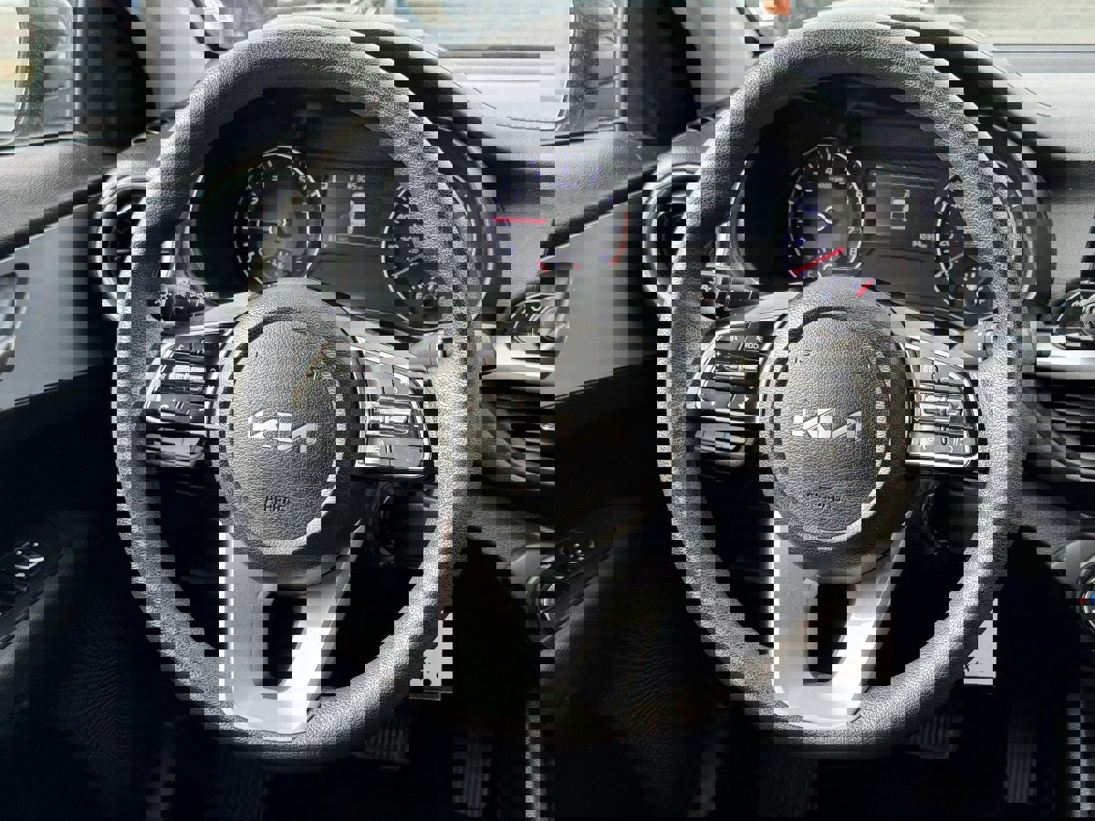 Used 2024 Kia Forte LXS image 23