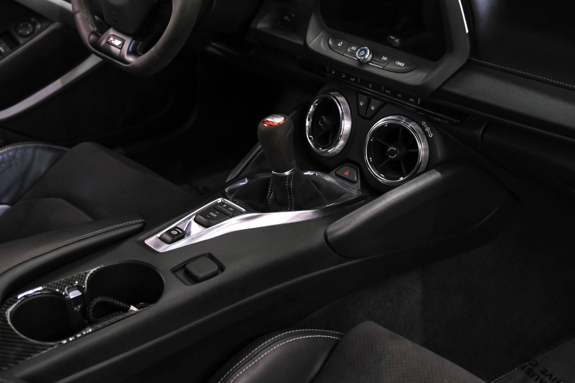 Used 2019 Chevrolet Camaro SS RWD image 21