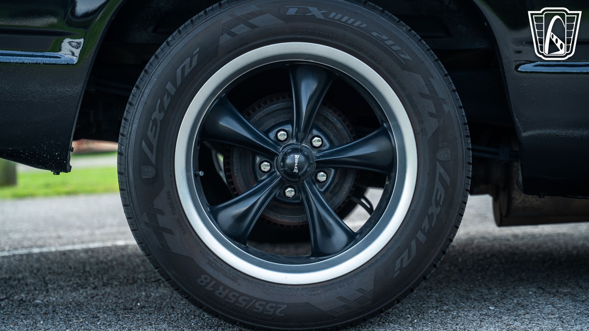 Used 1989 Chevrolet Silverado 1500 2WD Regular Cab image 39