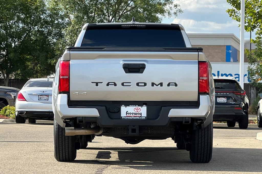 Certified 2025 Toyota Tacoma SR5 AWD/4WD image 6