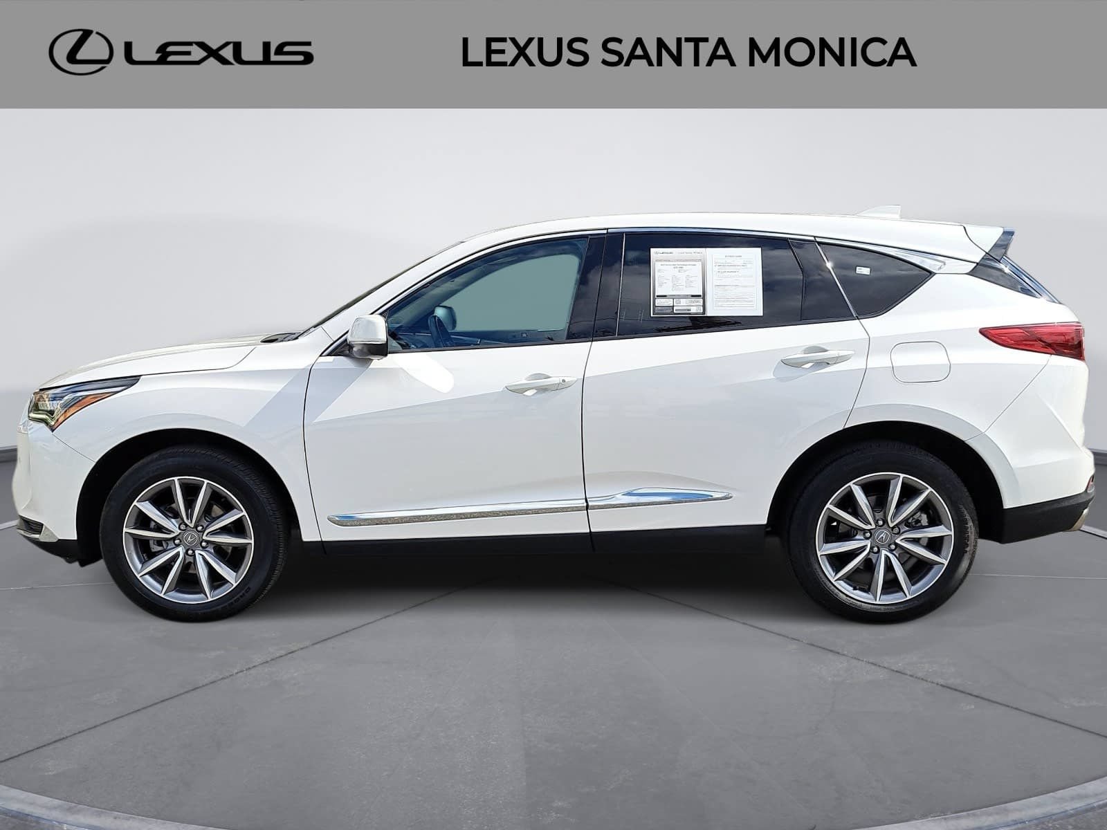 Used 2023 Acura RDX w/ Technology Package FWD image 8
