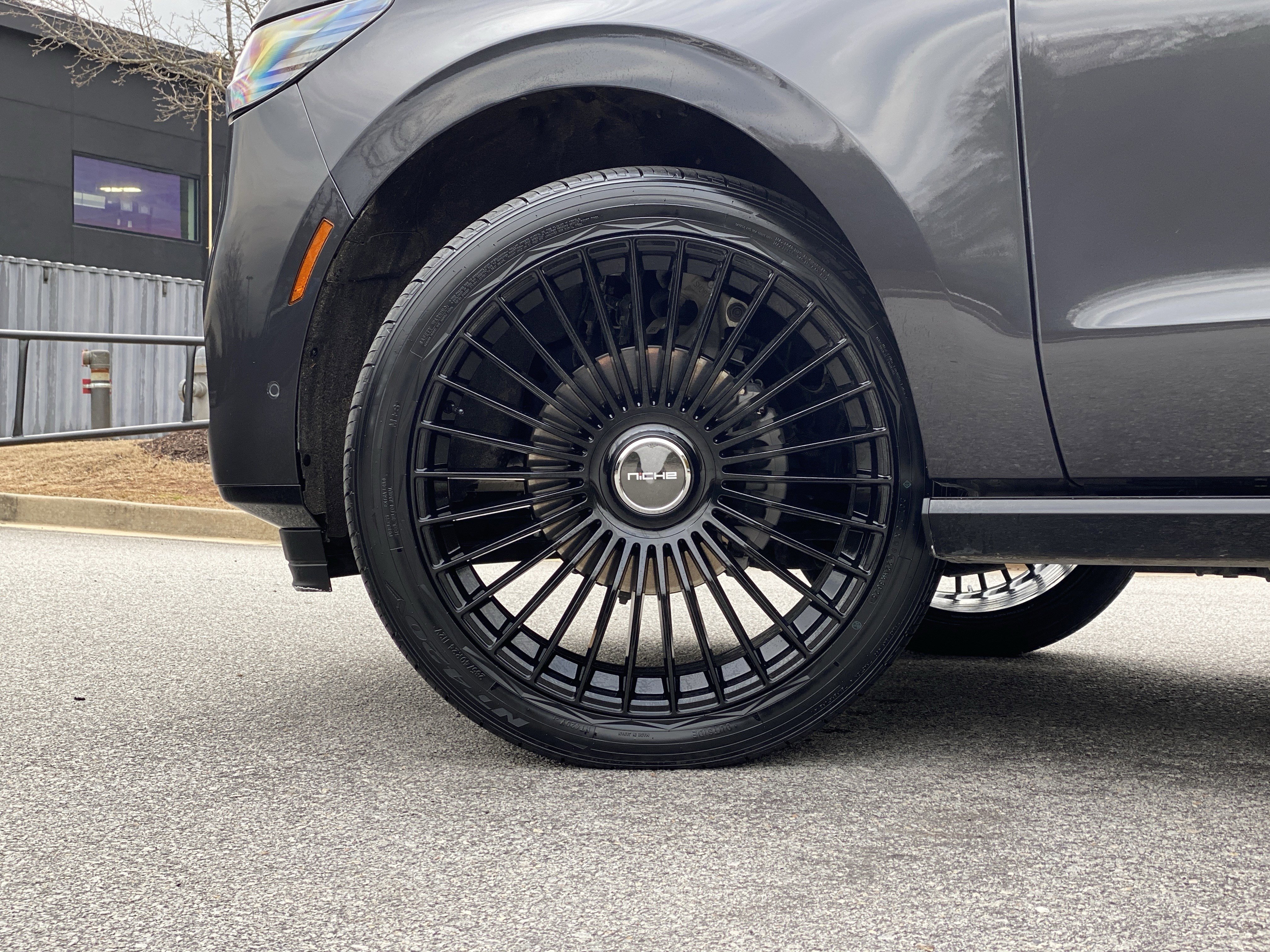 Used 2025 Lincoln Navigator Reserve w/ Jet Appearance Package image 17