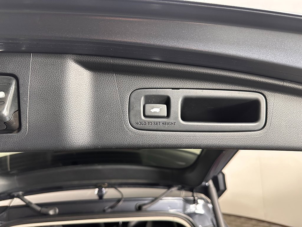 Used 2025 Honda CR-V EX-L image 21