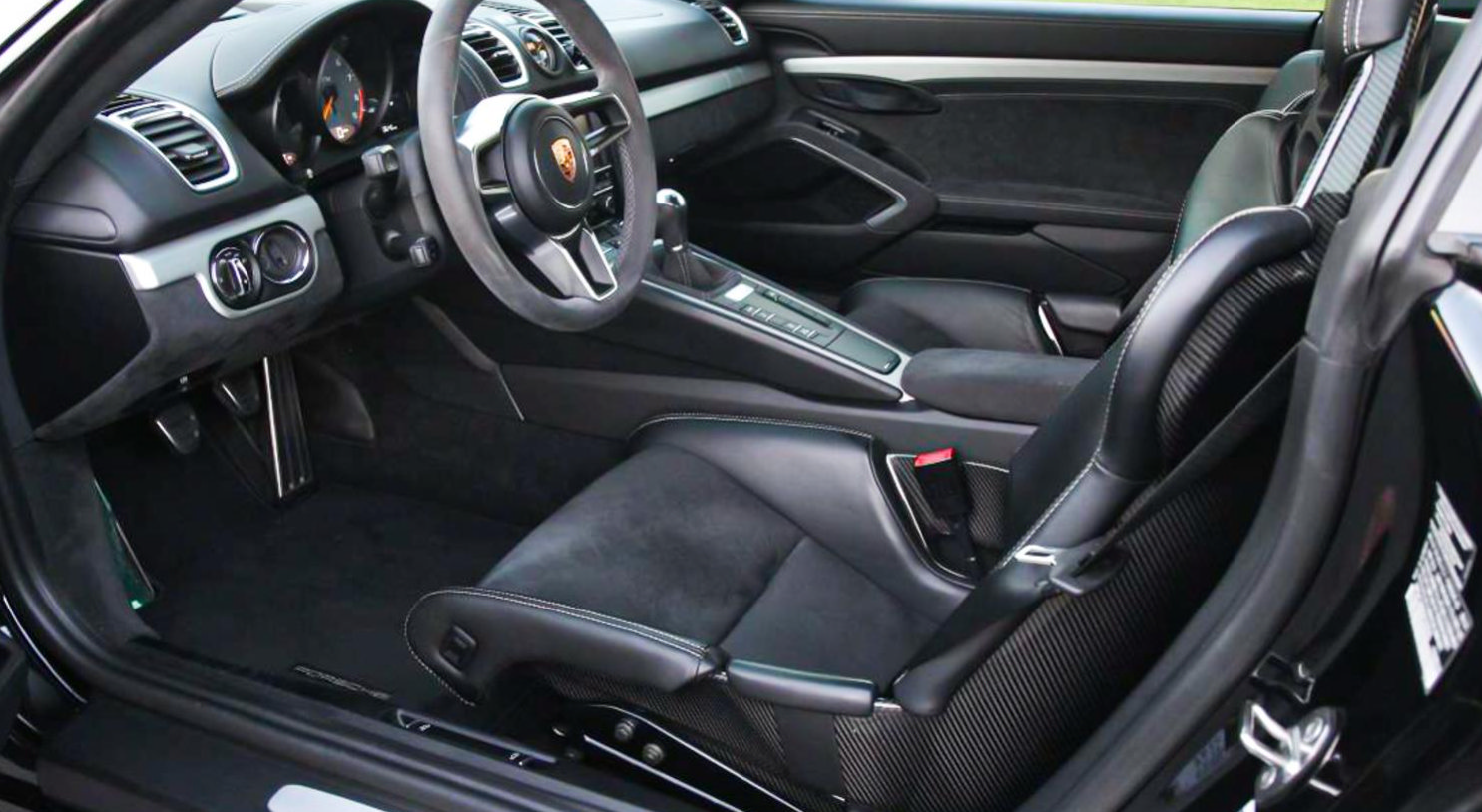 Used 2016 Porsche Cayman GT4 RWD image 4