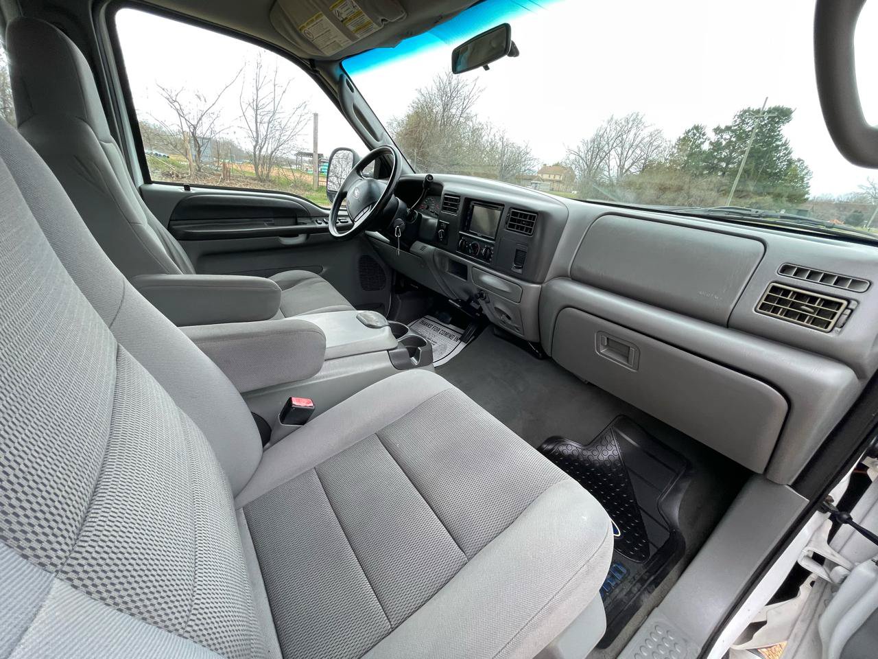 Used 2004 Ford F250 XLT AWD/4WD image 13
