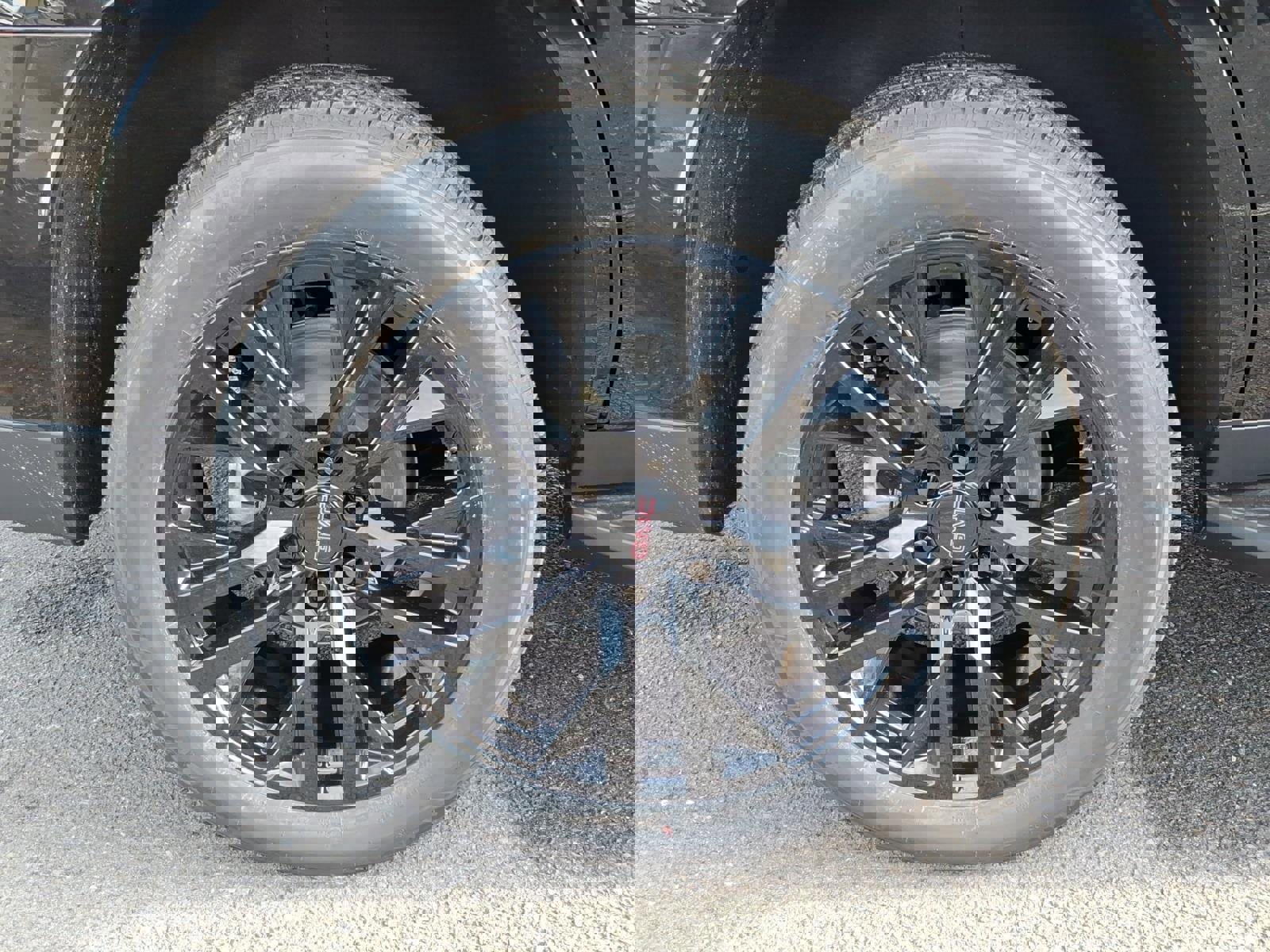 New 2026 GMC Yukon Elevation image 7