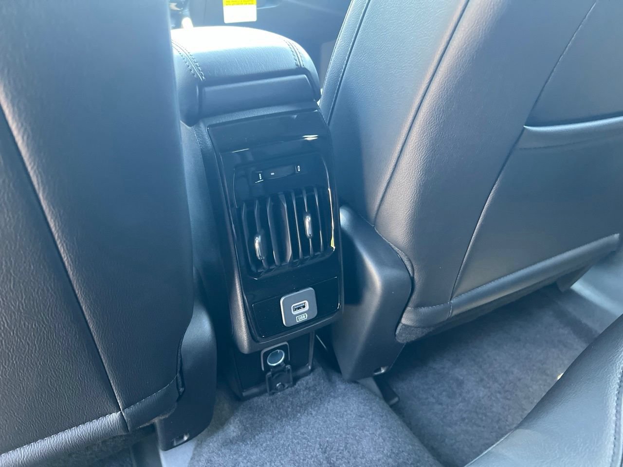 New 2026 Jeep Compass Latitude AWD/4WD image 18