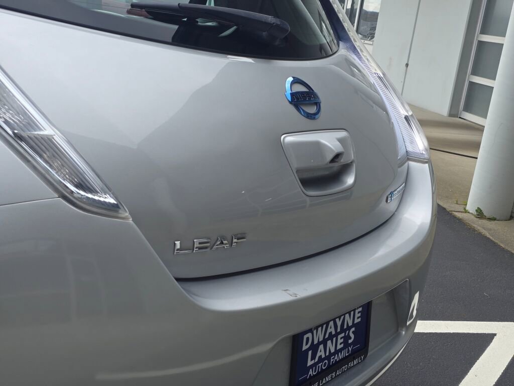 Used 2013 Nissan Leaf SL w/ Premium Pkg image 8