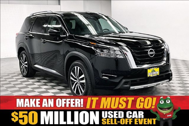 Used 2025 Nissan Pathfinder Platinum
