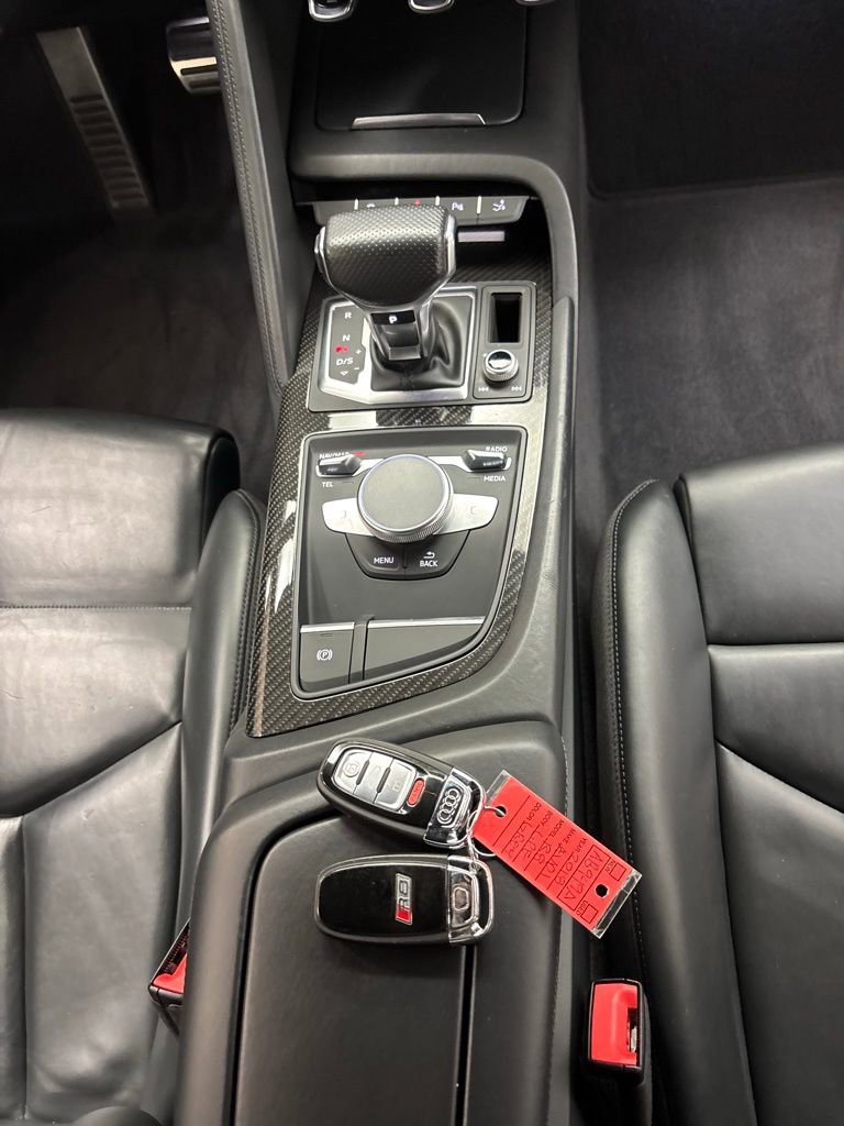 Used 2018 Audi R8 V10 w/ Premium Package image 38