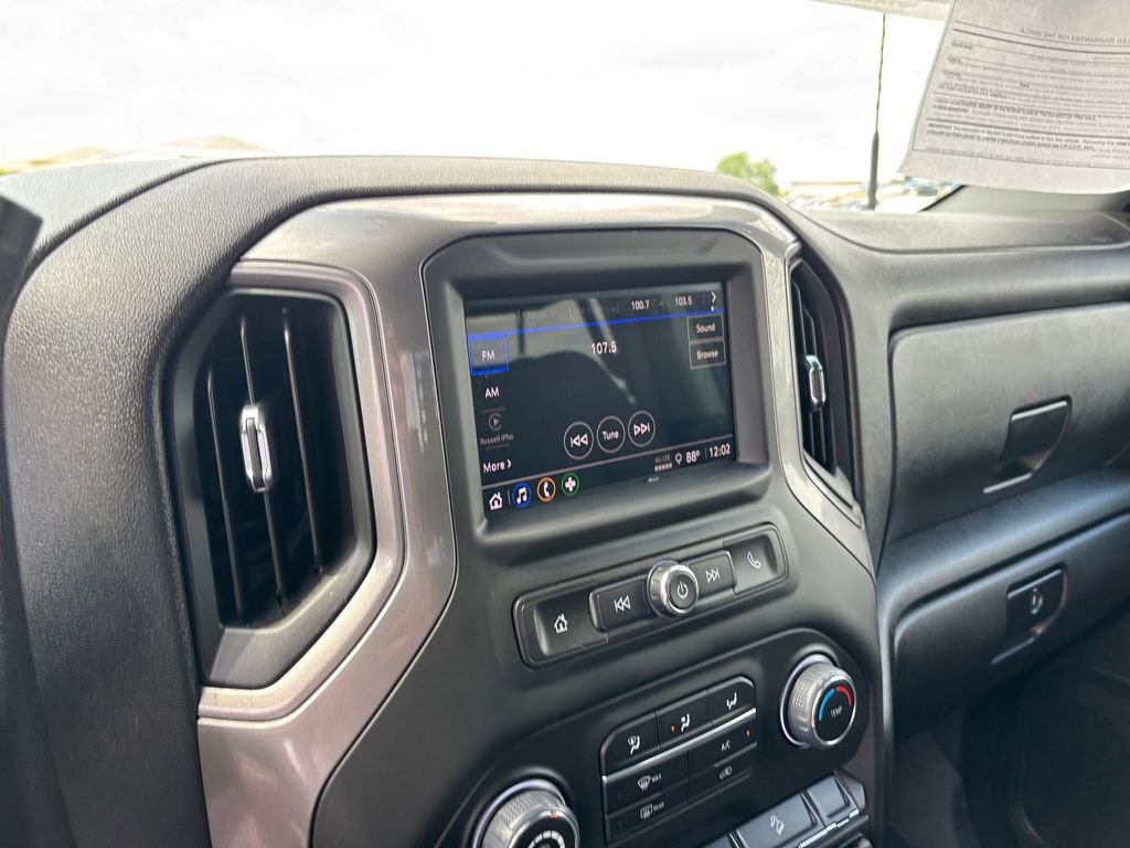 Used 2025 Chevrolet Silverado 2500 Custom w/ Custom Value Package image 17