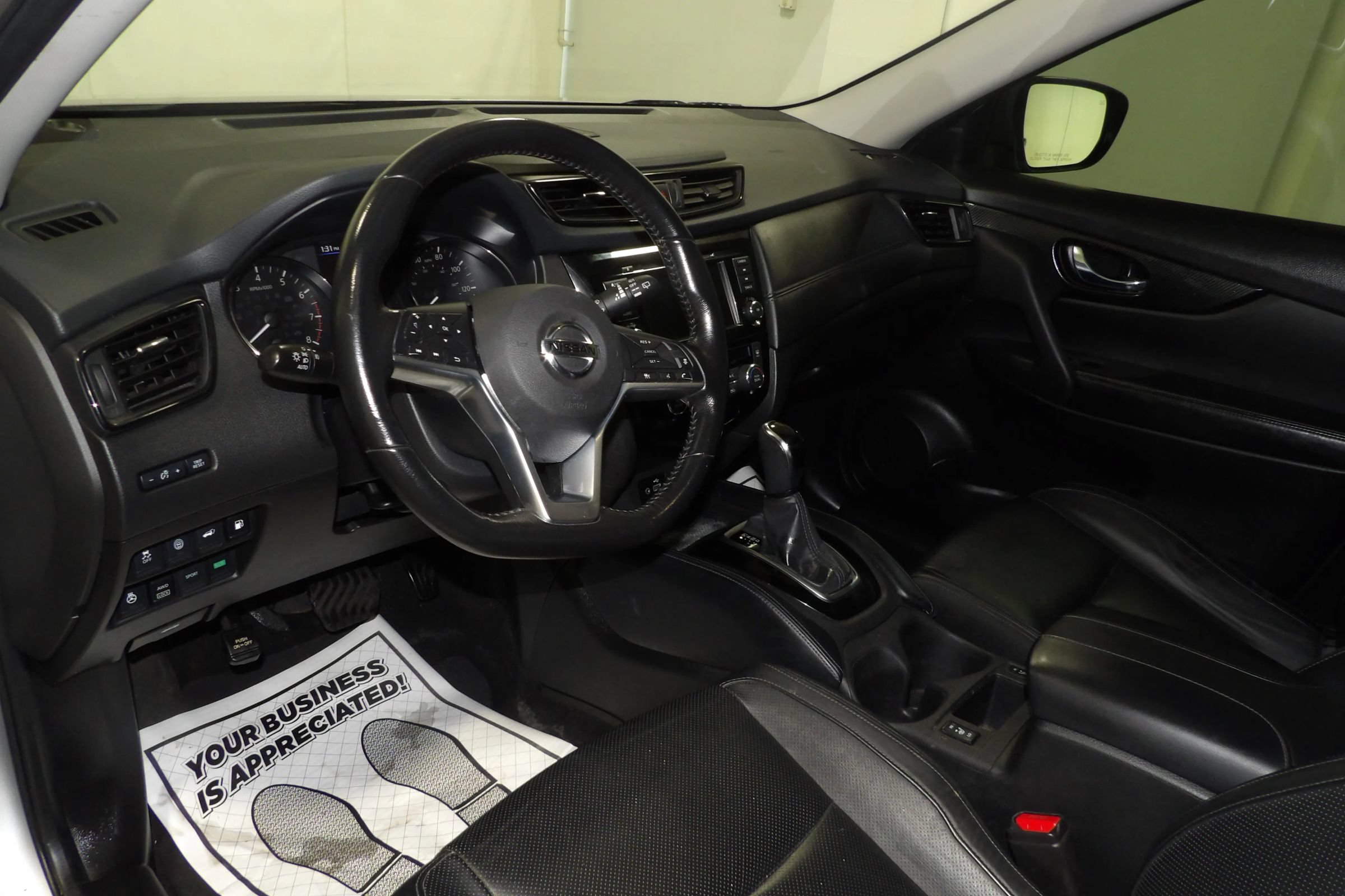 Used 2018 Nissan Rogue SL AWD/4WD image 10