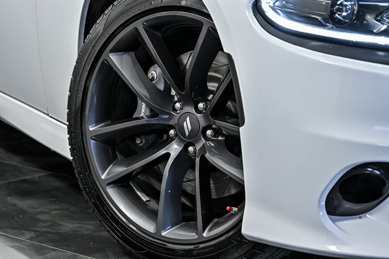 Used 2019 Dodge Charger Scat Pack RWD image 3