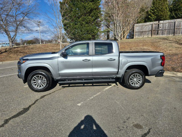 Used 2024 Chevrolet Colorado LT w/ LT Convenience Package II image 4