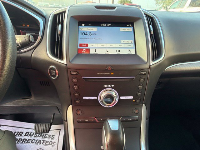 Used 2018 Ford Edge Titanium FWD image 17