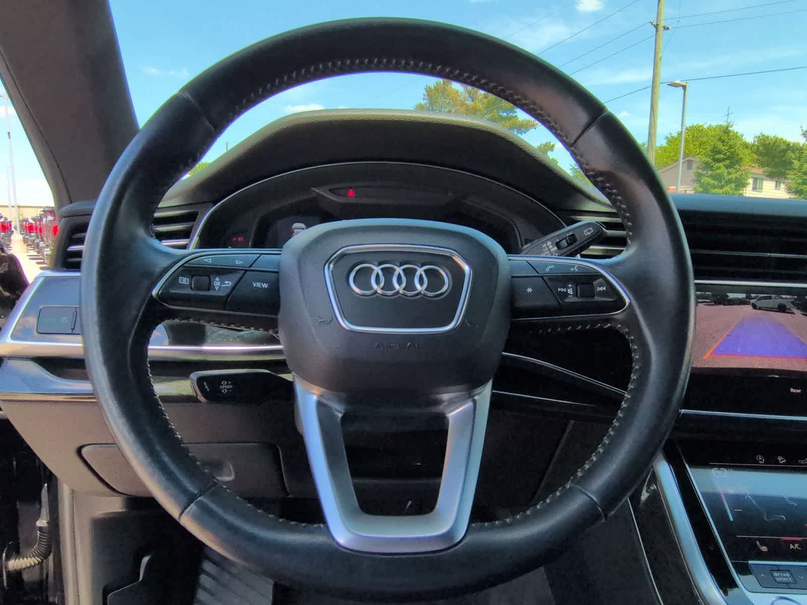 Used 2019 Audi Q8 Premium w/ Convenience Package AWD/4WD image 23