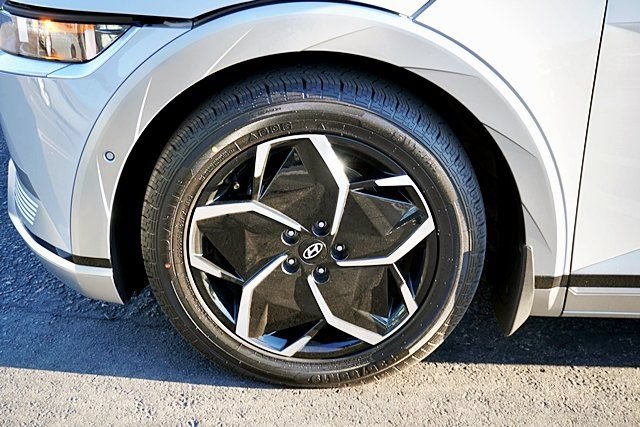 Certified 2023 Hyundai Ioniq 5 Limited w/ Cargo Package RWD image 14