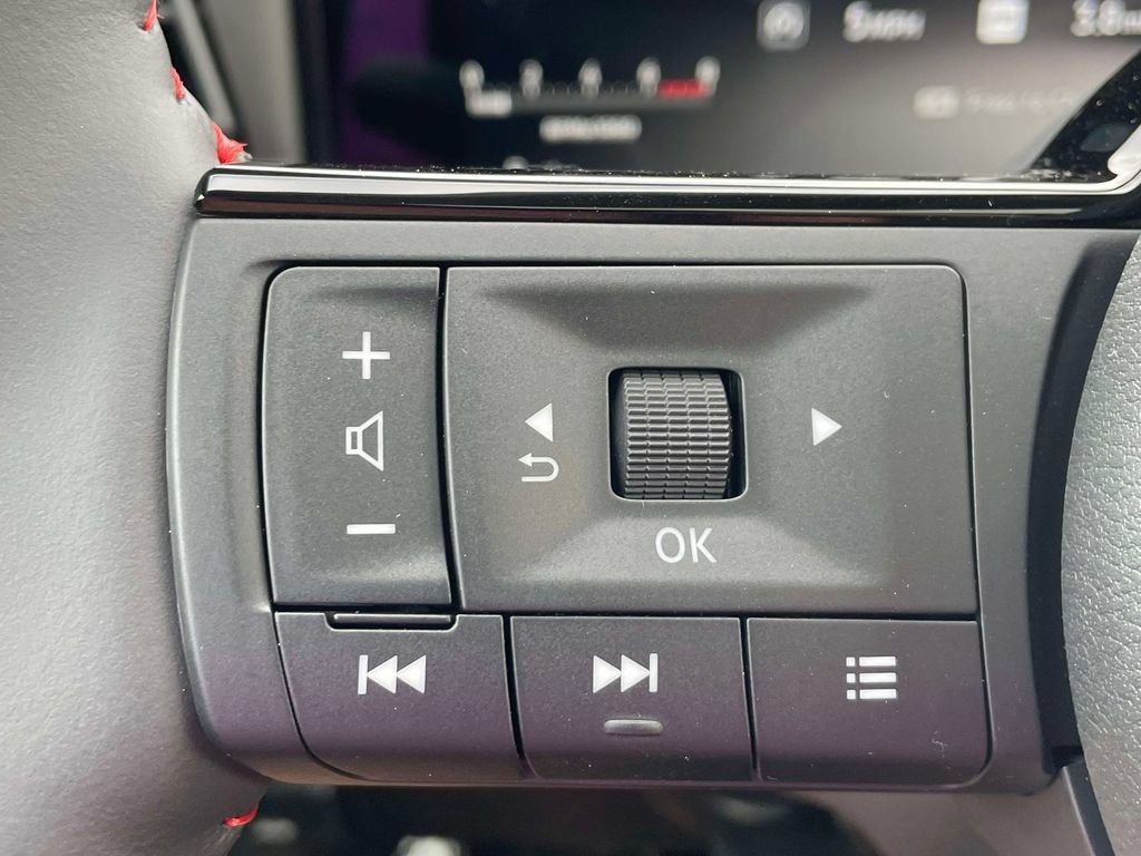 New 2027 Nissan Kicks SR w/ SR Premium Package FWD image 29