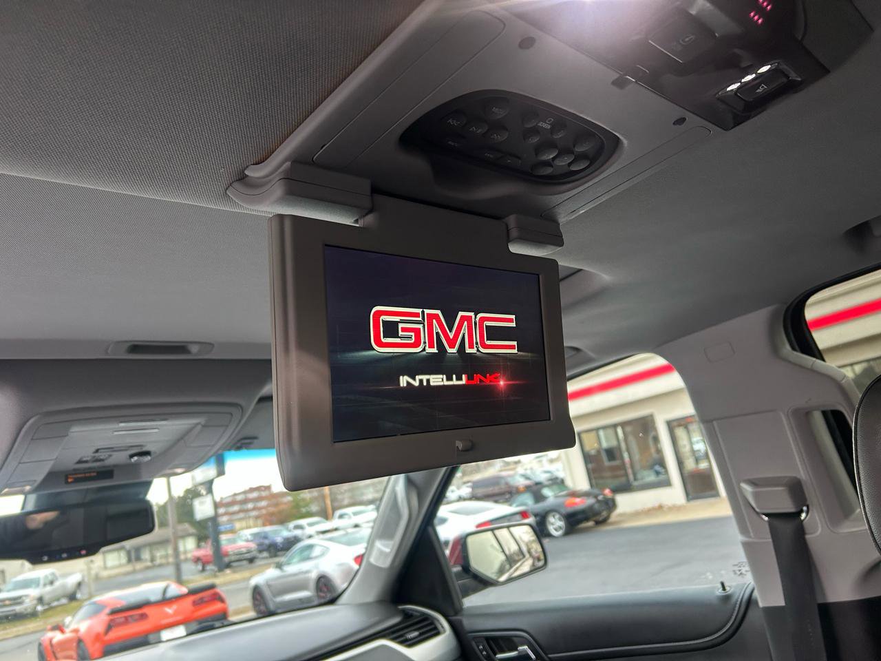 Used 2018 GMC Yukon XL SLT w/ Open Road Package image 14
