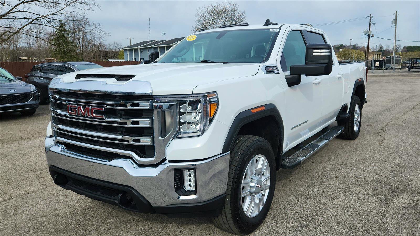 Used 2023 GMC Sierra 2500 SLE w/ SLE Convenience Package image 4