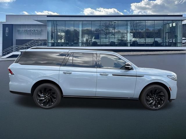 New 2025 Lincoln Navigator L Reserve w/ Jet Appearance Package AWD/4WD image 9