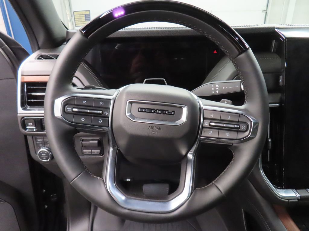 Used 2025 GMC Yukon Denali w/ Denali Reserve Package image 49