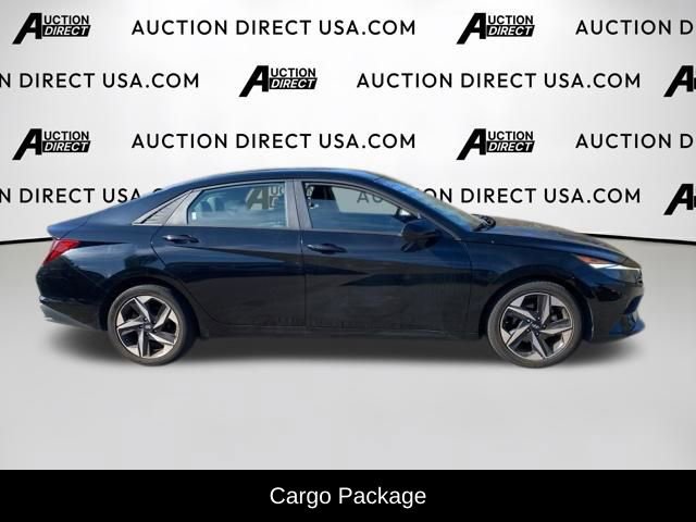 Used 2023 Hyundai Elantra SEL w/ Convenience Package image 5