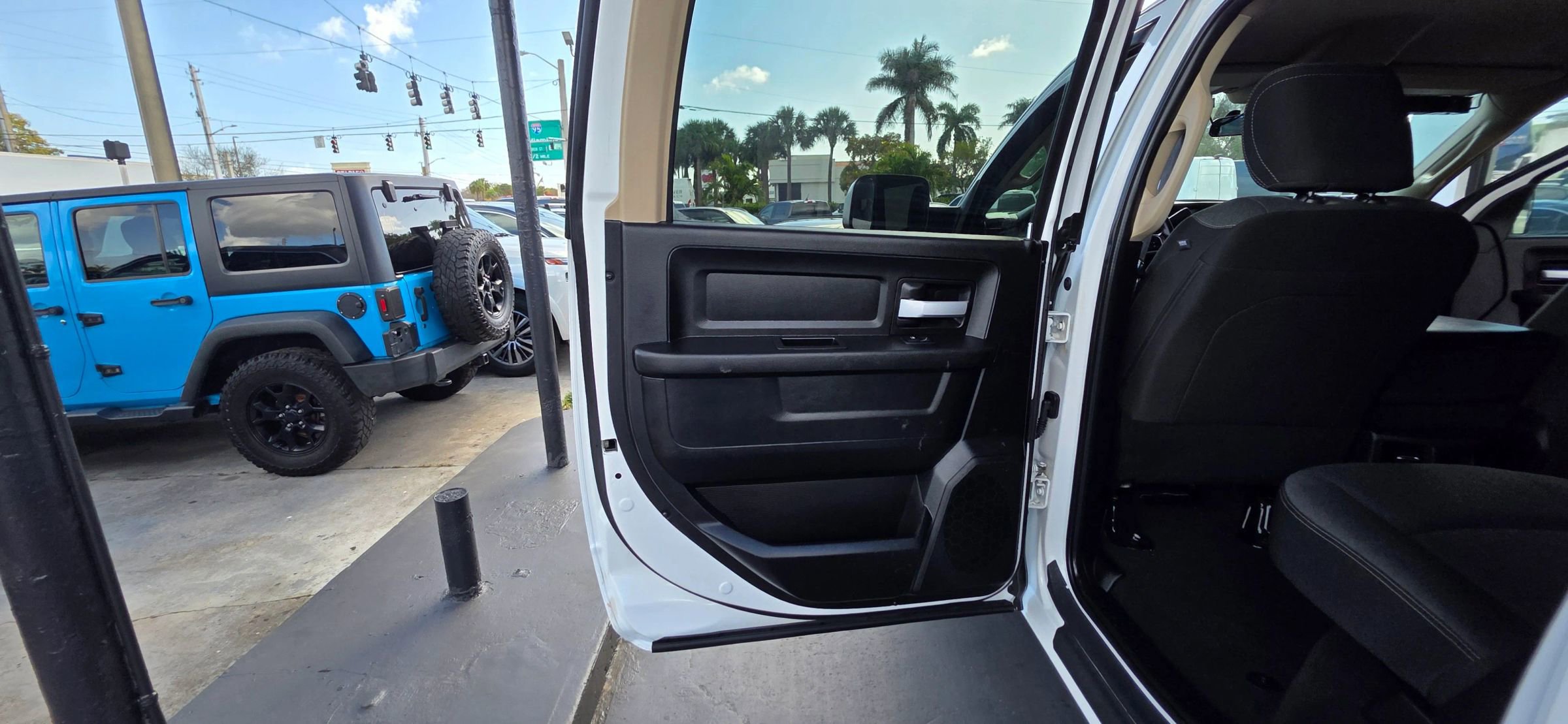 Used 2019 RAM 2500 Tradesman image 19
