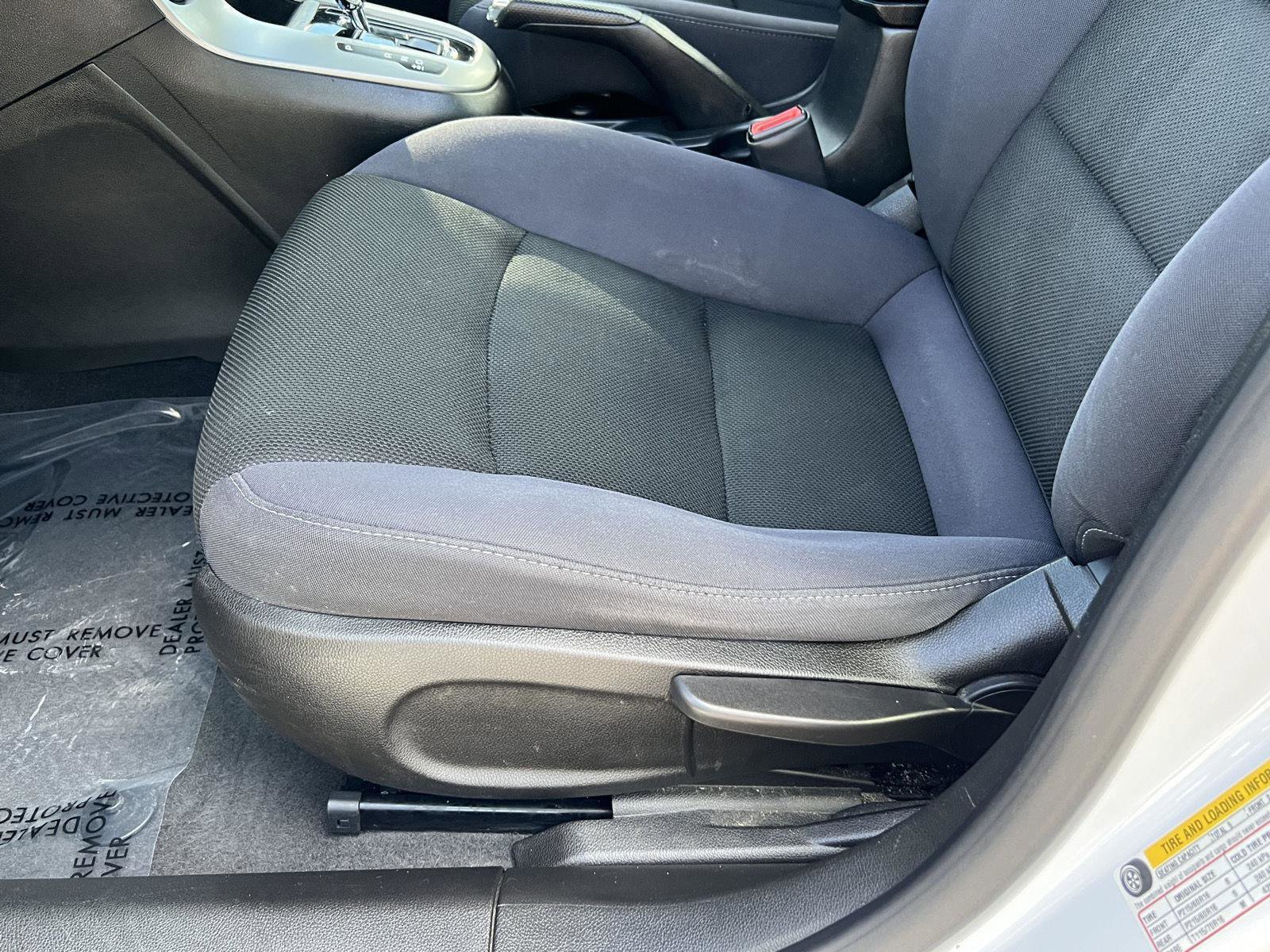 Used 2014 Chevrolet Cruze LT FWD image 29