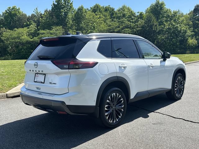 Certified 2025 Nissan Rogue SL w/ Tech Package AWD/4WD image 9